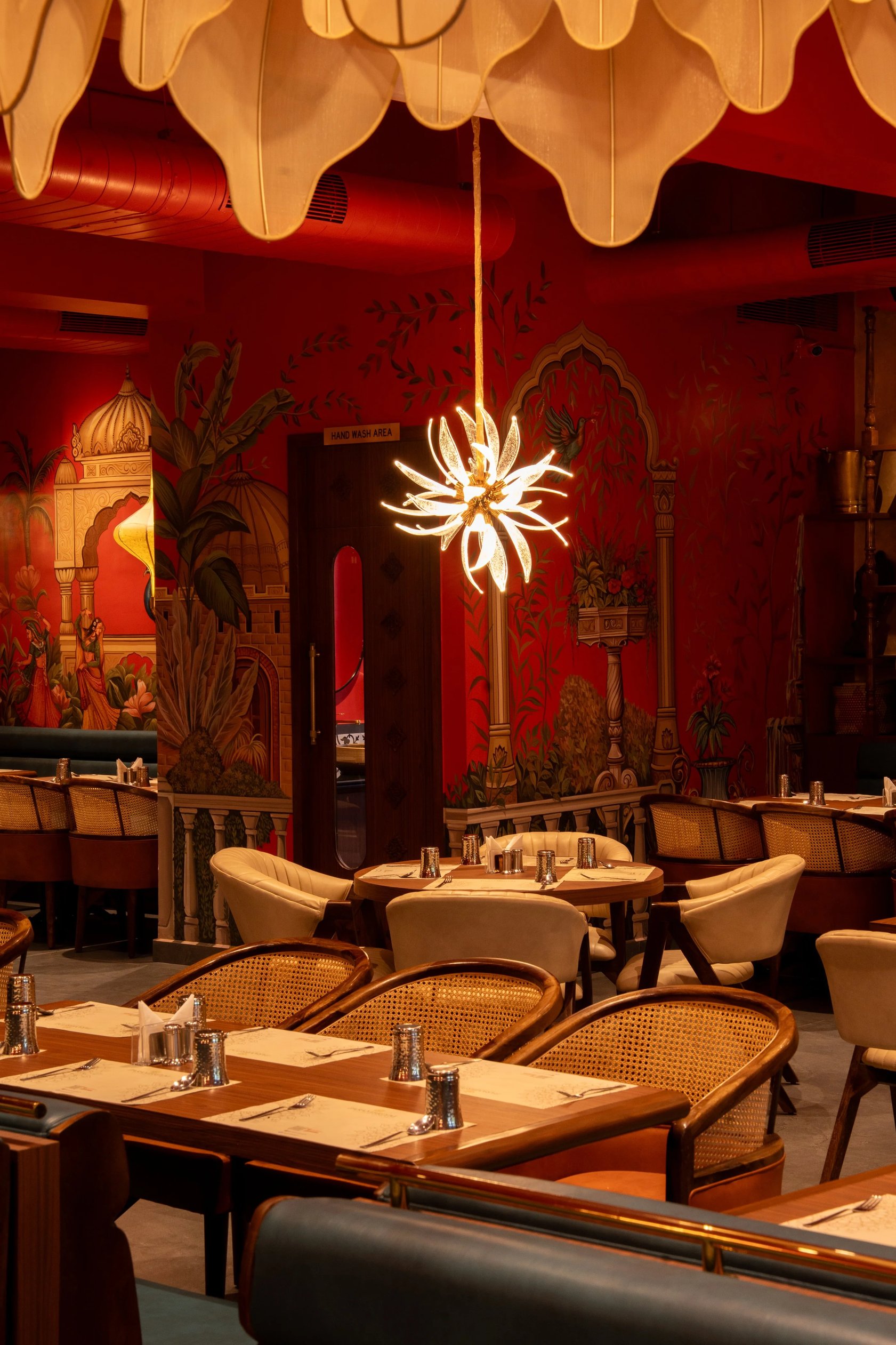 Parambriym ambiance